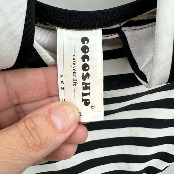 COCOSHIP striped black-white halter tie one piece contemporary swimsuit. 3XL - Picture 5 of 9